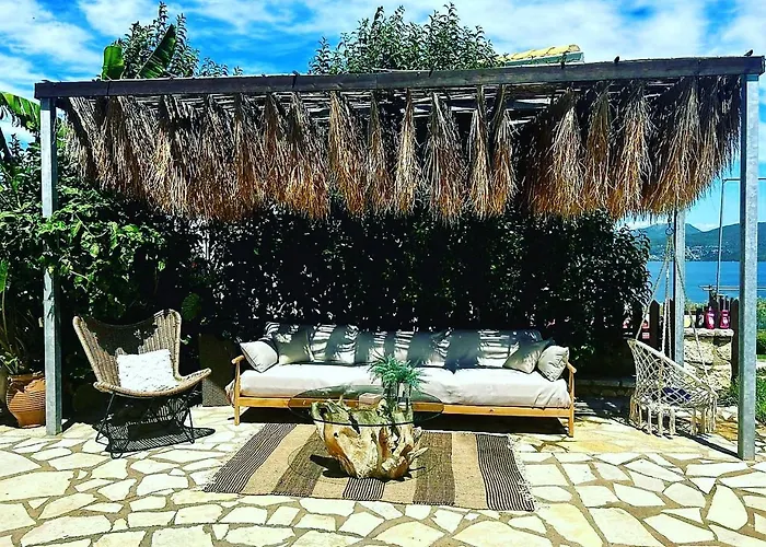 Luxury Athina Villa