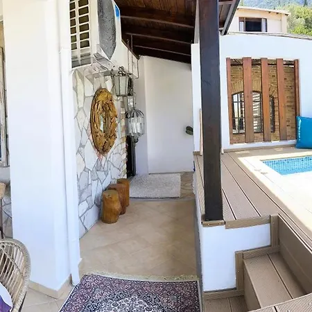 Luxury Athina * Nikiana